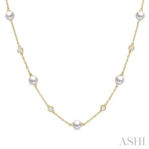 1/4 ctw White 5MM Cultured Pearls and Round Cut Diamond Station Necklace in 14K Yellow Gold