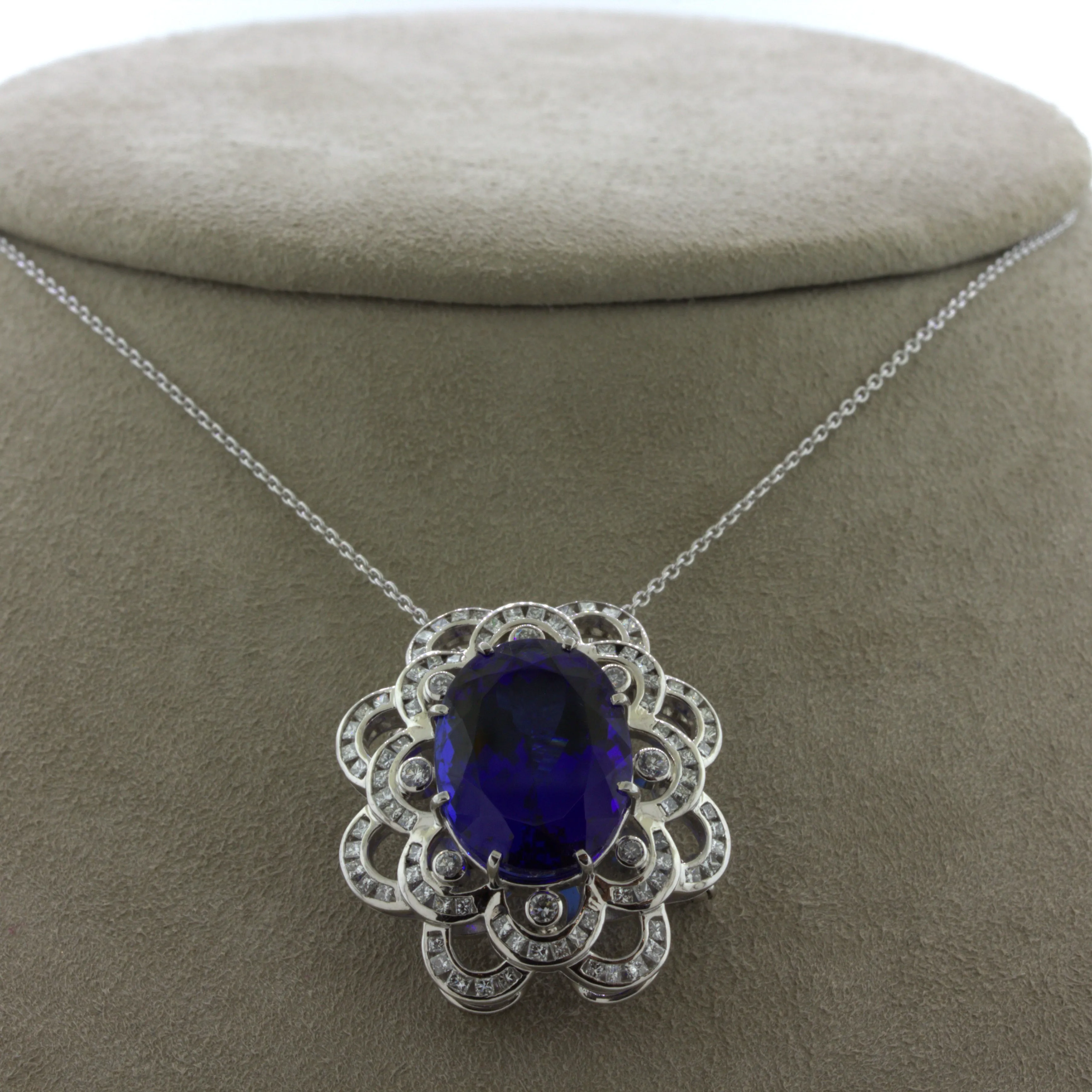 15.12 Carat Tanzanite Diamond Platinum Pendant