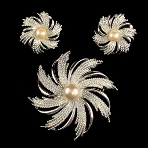 1969 Sarah Coventry Silvery Sunburst Brooch & Earrings