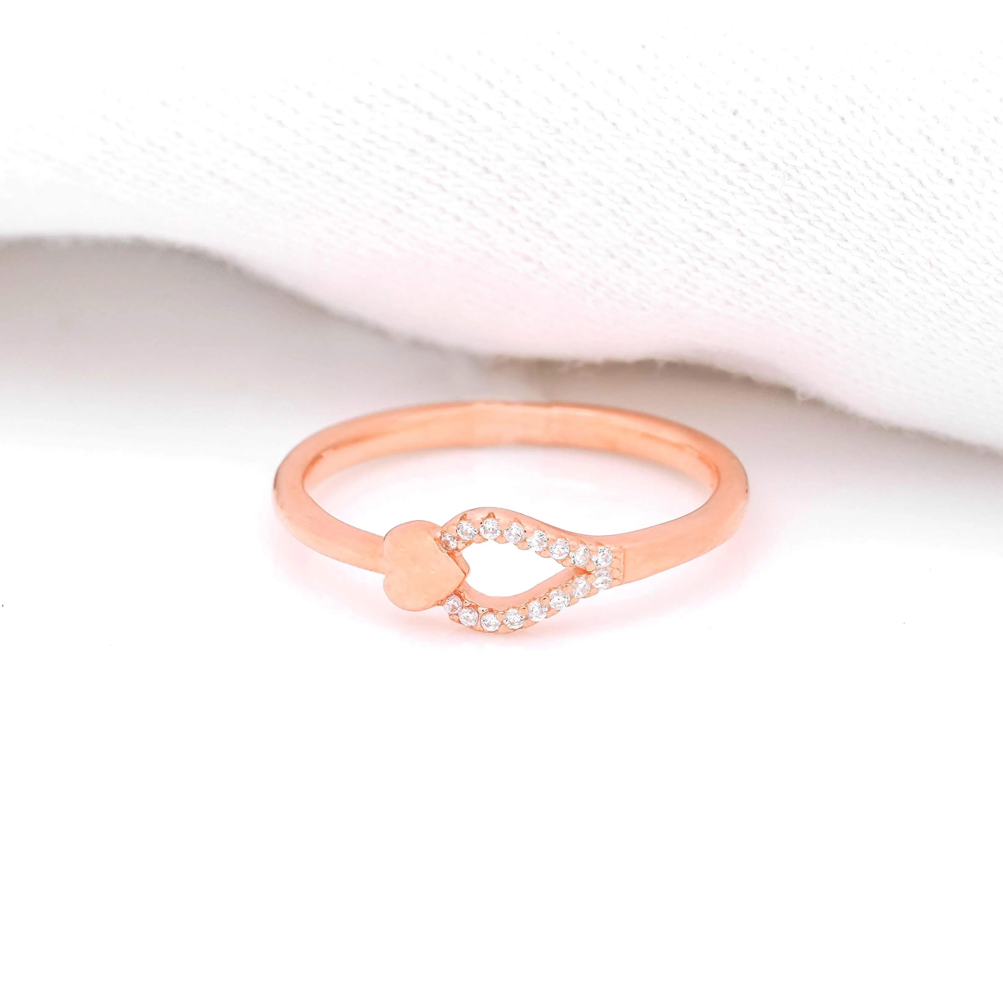 925 Rosegold Dazzling Heart  Ring