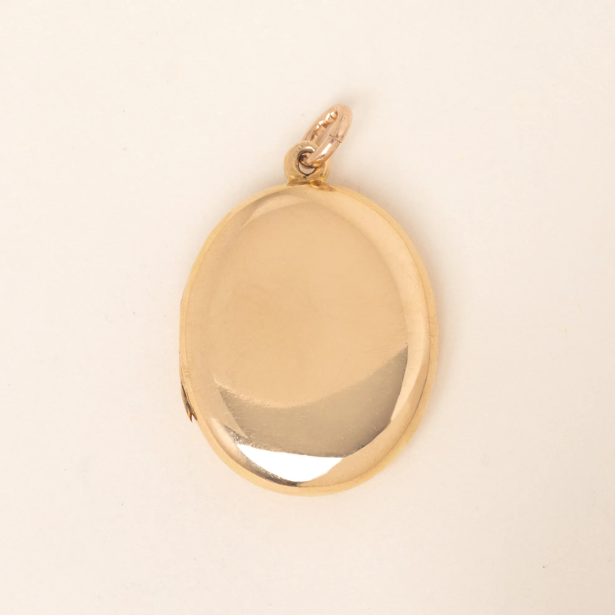 Antique 15ct Gold Engraved Oval Locket