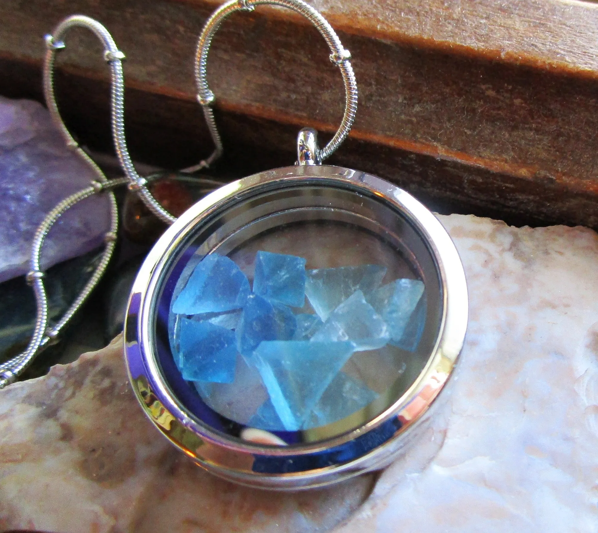 Blue Fluorite Gemstone Floating Crystals Double Sided Glass Locket Pendant Necklace