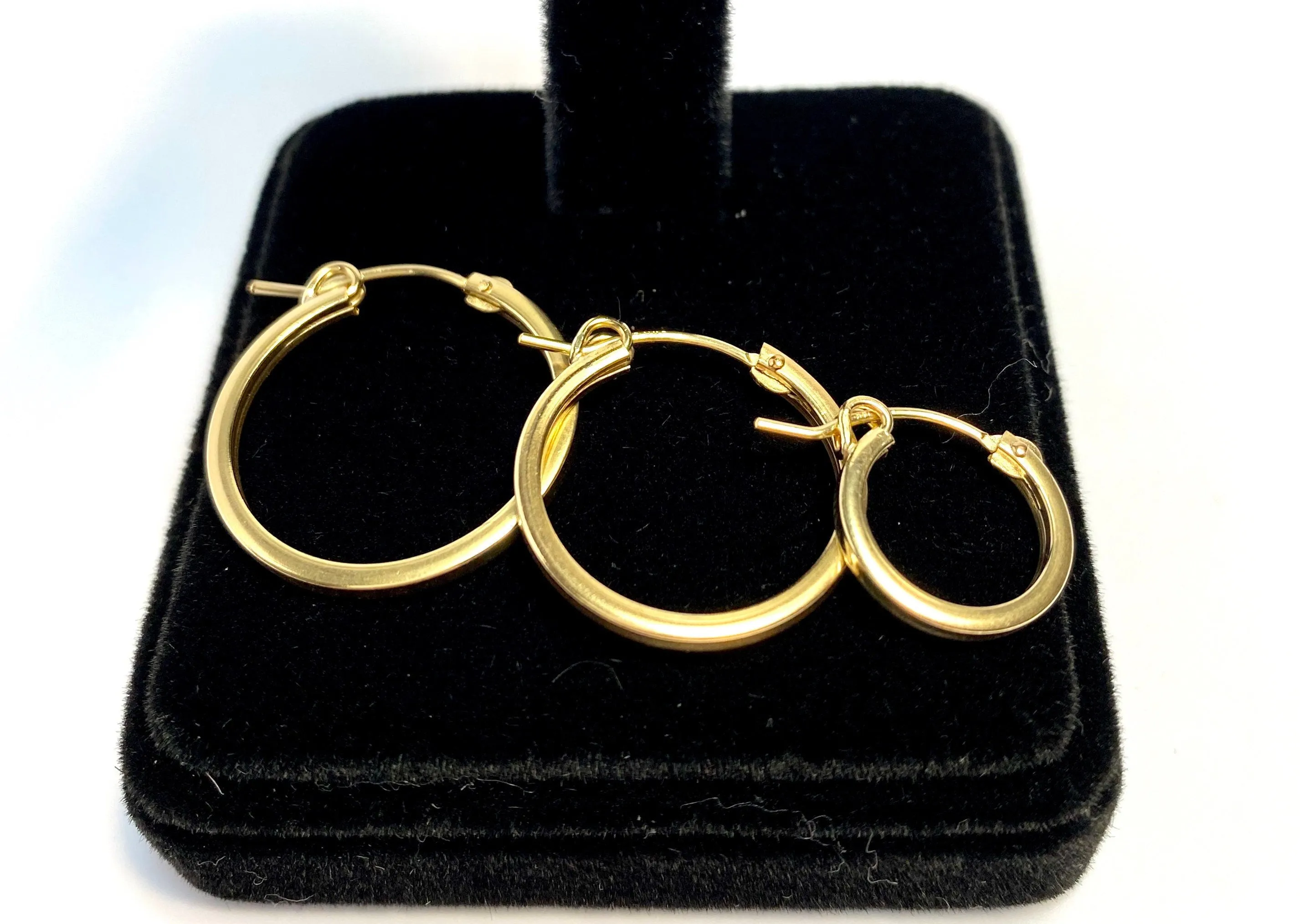 Bold and Stunning Clasp Hoop Earrings (14KGF), 14K Gold Filled, Hawaii Jewelry