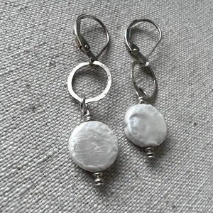 Classic Coin Pearl Earrings