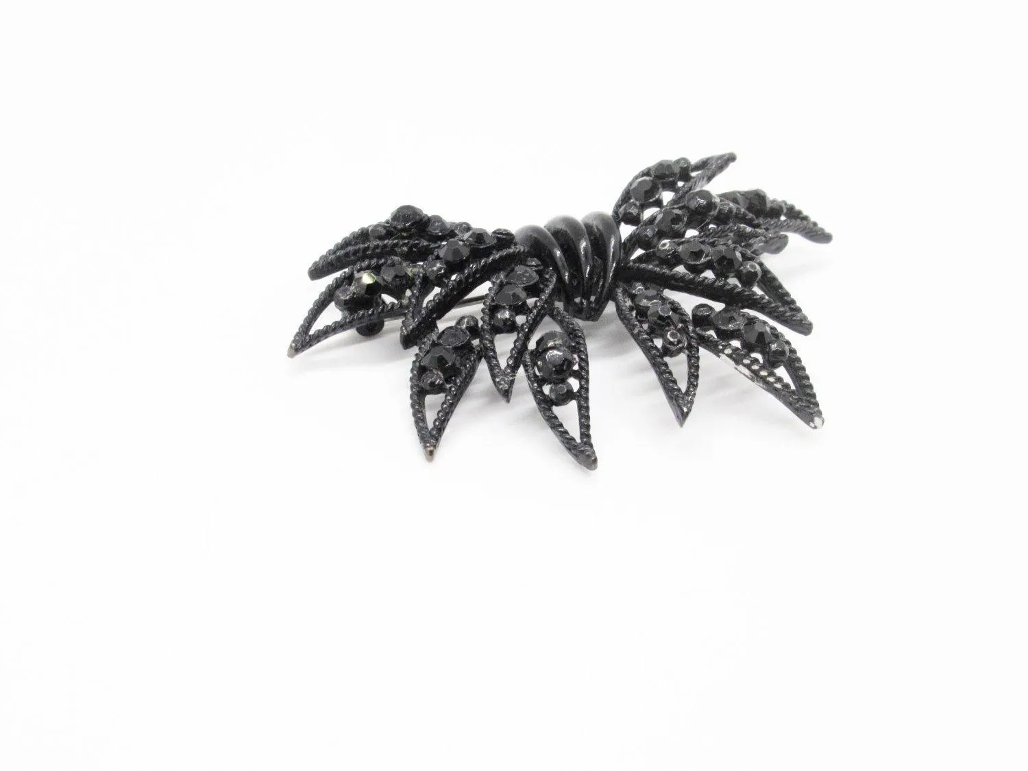 Japanned Black Vintage Weiss Bow Brooch