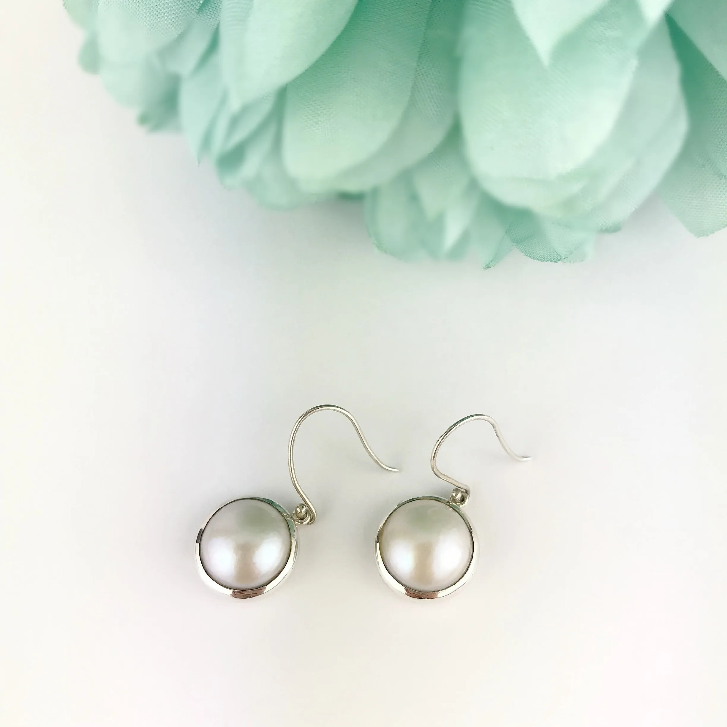 Polar Pearl Earrings - VE225