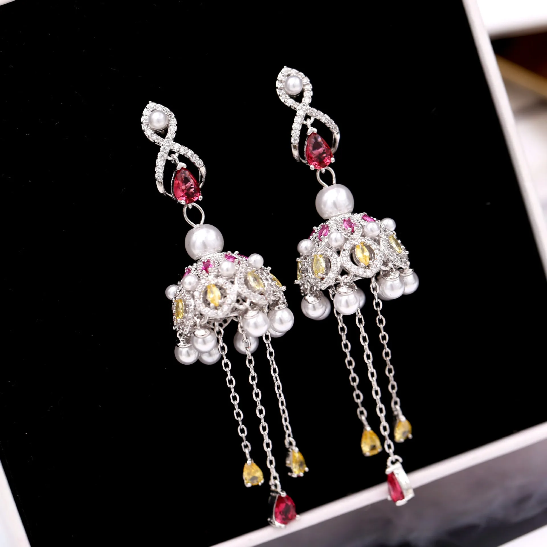 Retro wind chime earrings tassel pearl bell earrings