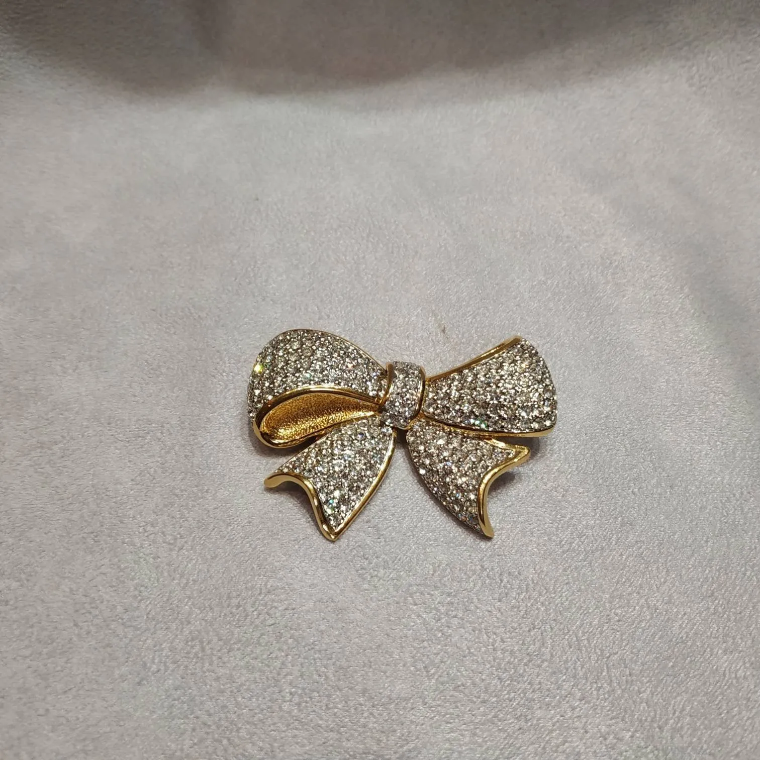 Vintage Swarovski bow brooch crystal gold plated