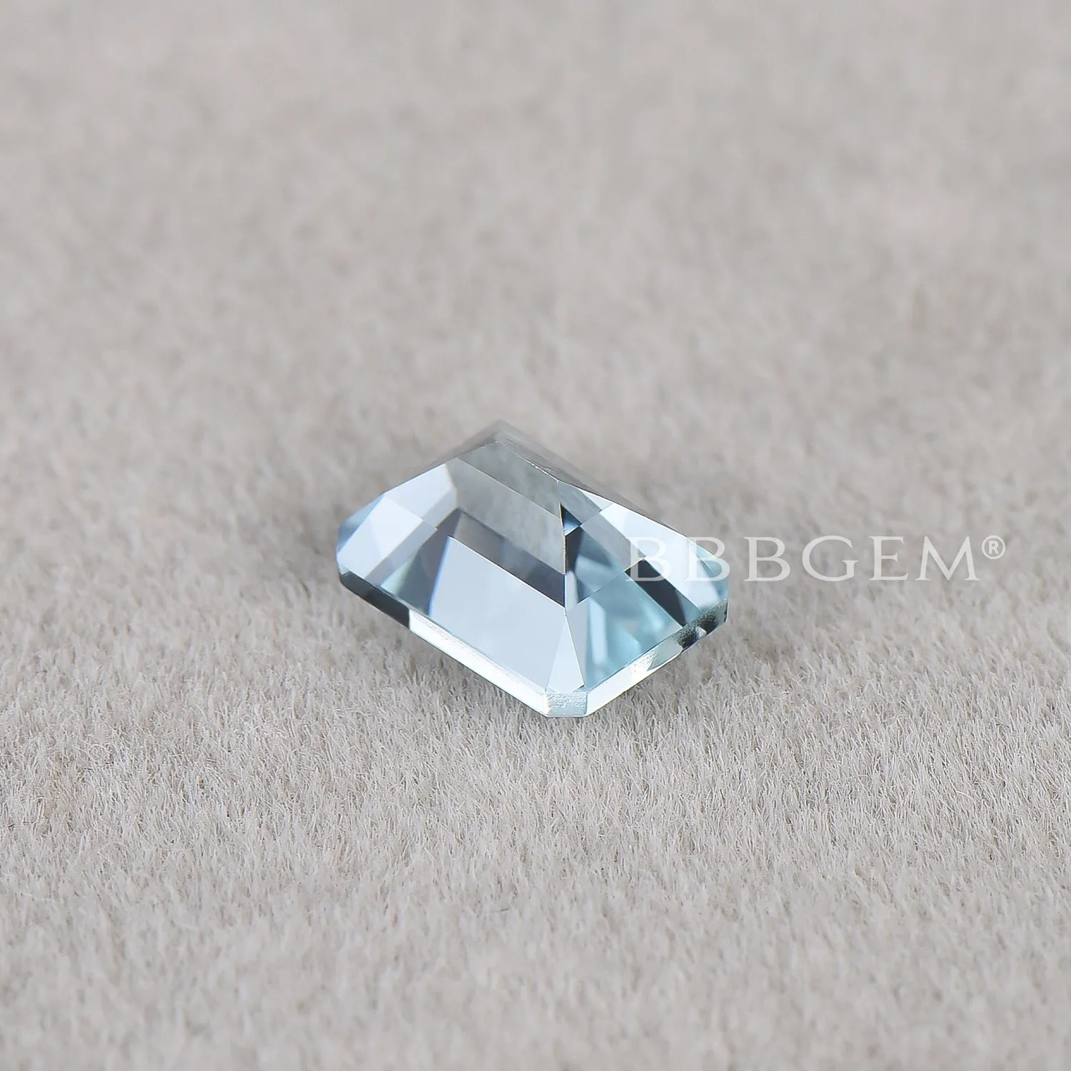 Wholesale Emerald Cut Natural Aquamarine Loose Blue Aquamarine